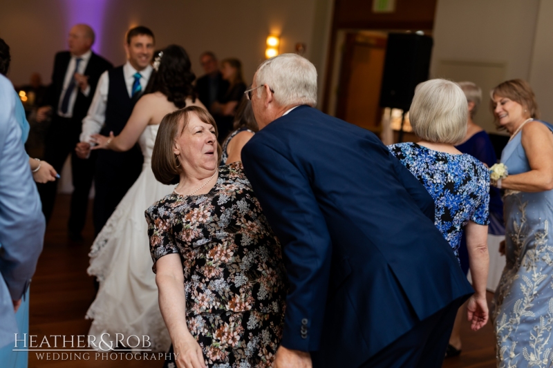 Brittany-Steven-Wedding-Sneak-Peek-St-Pauls-Catholic-Church-Turf-Valley-Resort-161