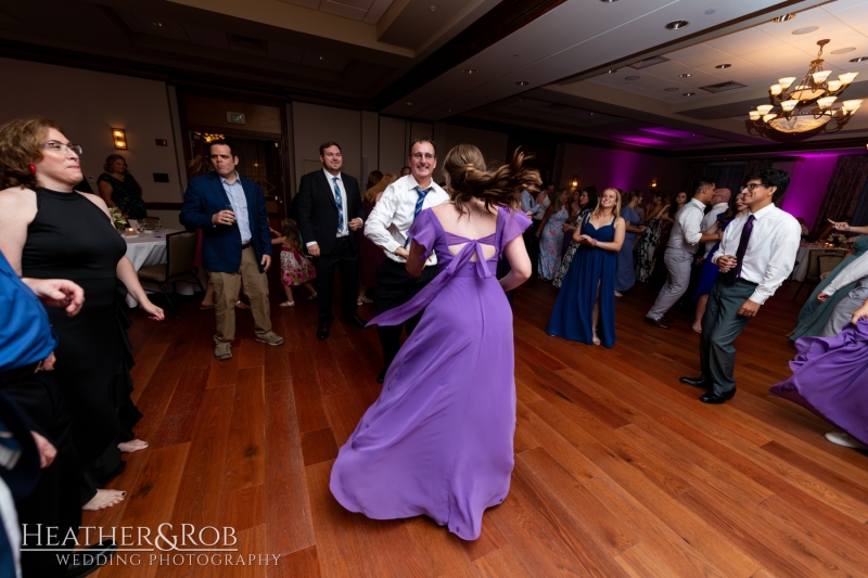 Kerry-Phillip-Wedding-Sneak-Peek-Turf-Valley-164