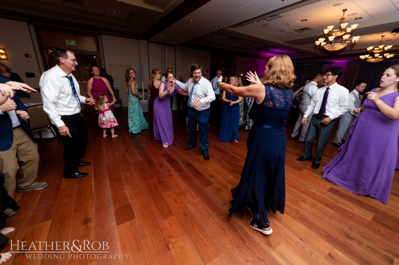 Kerry-Phillip-Wedding-Sneak-Peek-Turf-Valley-165