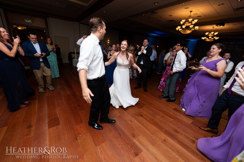 Kerry-Phillip-Wedding-Sneak-Peek-Turf-Valley-166