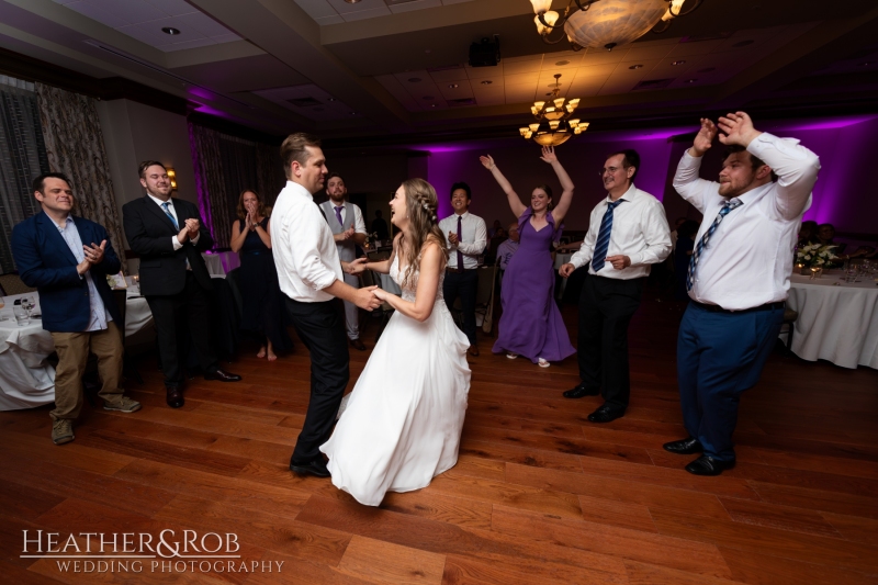 Kerry-Phillip-Wedding-Sneak-Peek-Turf-Valley-176