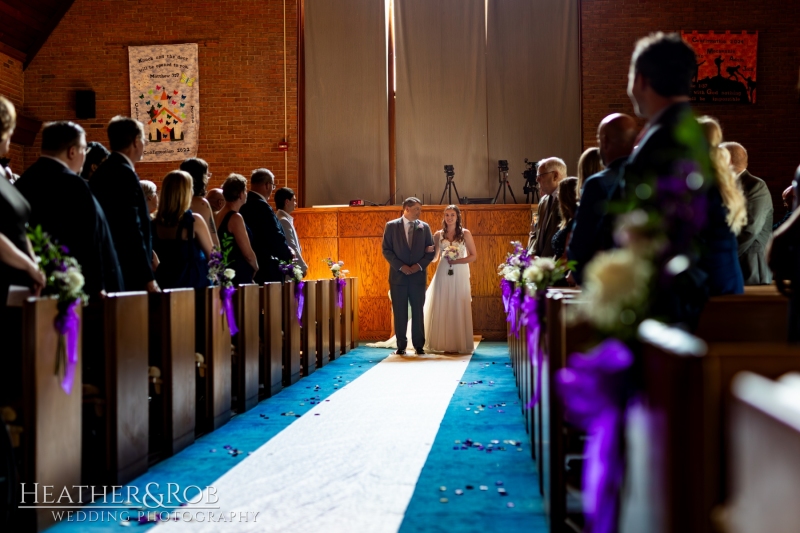 Kerry-Phillip-Wedding-Sneak-Peek-Turf-Valley-108