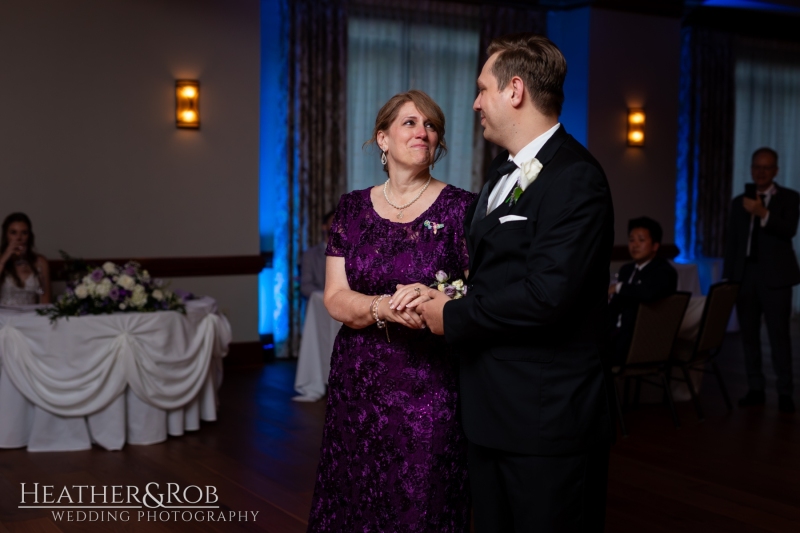 Kerry-Phillip-Wedding-Sneak-Peek-Turf-Valley-144