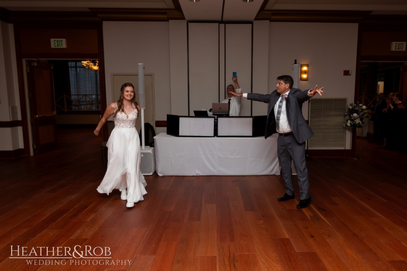 Kerry-Phillip-Wedding-Sneak-Peek-Turf-Valley-148