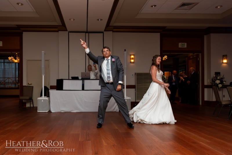 Kerry-Phillip-Wedding-Sneak-Peek-Turf-Valley-149